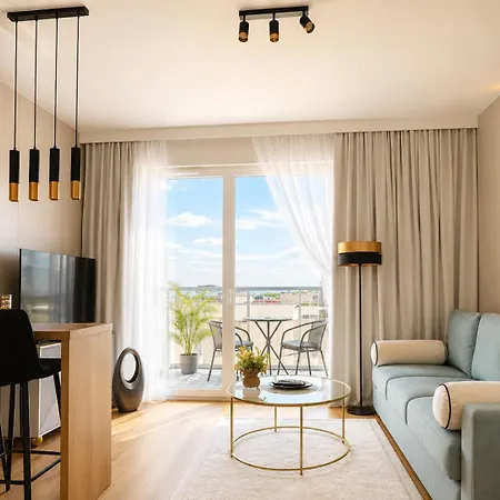 Harmony Premium Sunny Balcony& Garage Apartman *